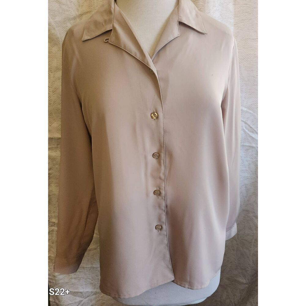 U18 Notations dressy tan Button Up Flowy blouse